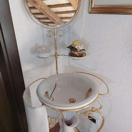 Il Pozzo Di Vivalpa Bed & Breakfast 3*