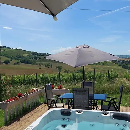 Il Pozzo Di Vivalpa Bed & Breakfast 3*