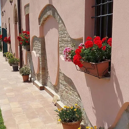 Il Pozzo Di Vivalpa 3* Serra deʼ Conti